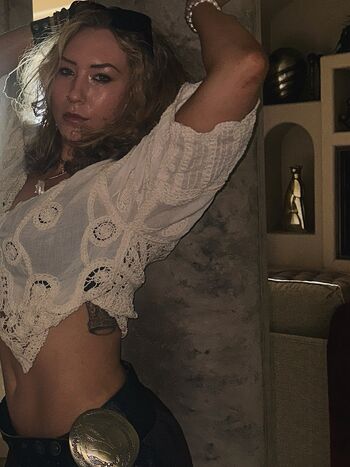 Nikkita lyons  page leaked private photo uncensored HD quality