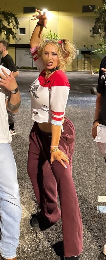 Nikkita lyons leaked private photo uncensored HD quality