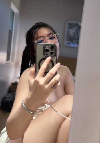 Niparat konyai page leaked private photo uncensored HD quality