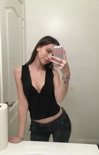 Nnayetakk  page leaked private photo uncensored HD quality