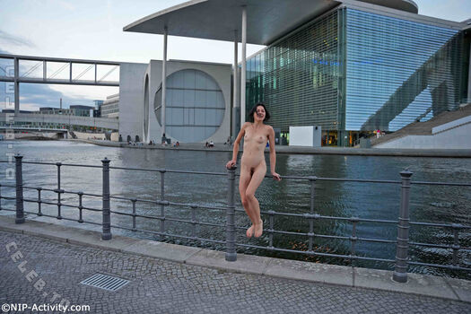 Nude in public page leaked private photo uncensored HD quality