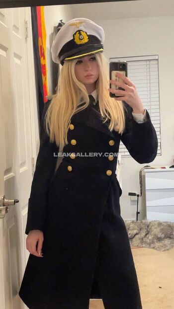 Offizieramira leaked private photo uncensored HD quality