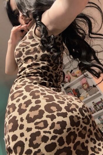 Oxythoughtin leaked private photo uncensored HD quality