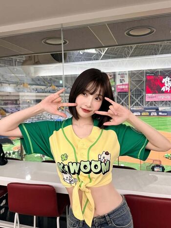Park soo young page leaked private photo uncensored HD quality