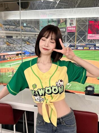 Park soo young page leaked private photo uncensored HD quality