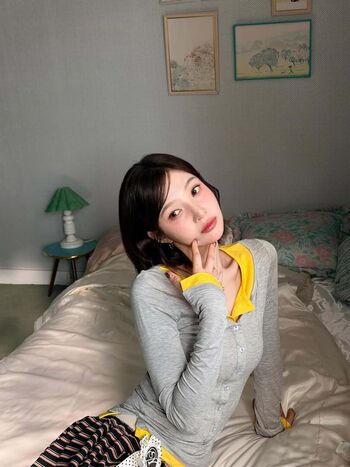 Park soo young page leaked private photo uncensored HD quality