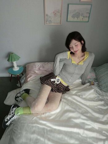 Park soo young page leaked private photo uncensored HD quality
