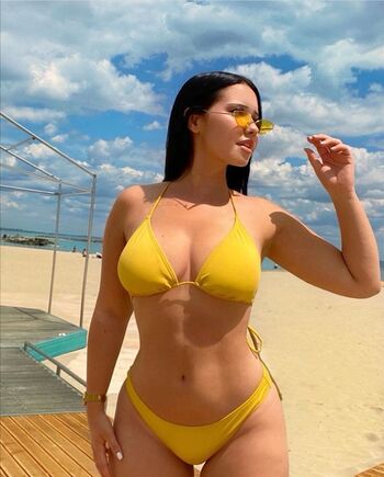 Petitebruneone page leaked private photo uncensored HD quality