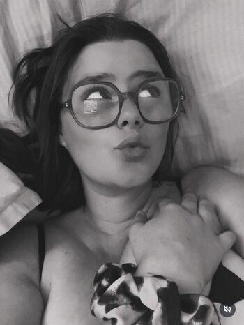 Petitesaloppppppe leaked private photo uncensored HD quality