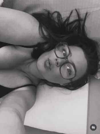 Petitesaloppppppe leaked private photo uncensored HD quality