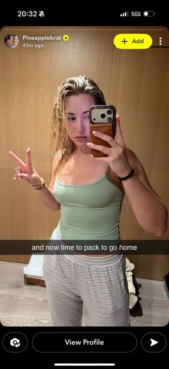 Pineapplebrat leaked private photo uncensored HD quality