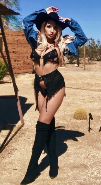 Pinkbunny poison page leaked private photo uncensored HD quality