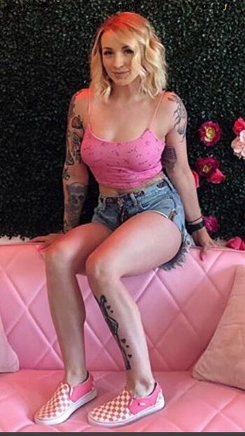 Pinkbunny poison page leaked private photo uncensored HD quality