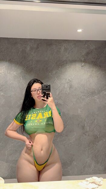 Qiaoniutt  page leaked private photo uncensored HD quality
