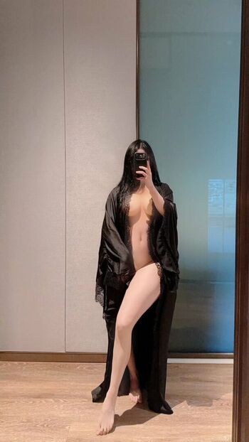 Qiaoniutt  page leaked private photo uncensored HD quality