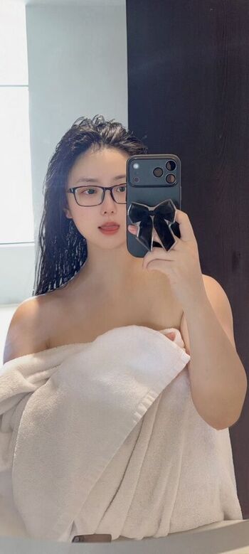 Qiaoniutt  page leaked private photo uncensored HD quality