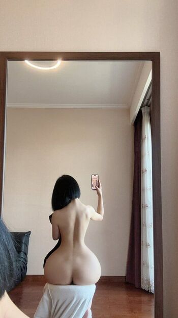 Qiaoniutt  page leaked private photo uncensored HD quality
