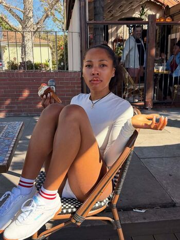 Quenlin blackwell leaked private photo uncensored HD quality