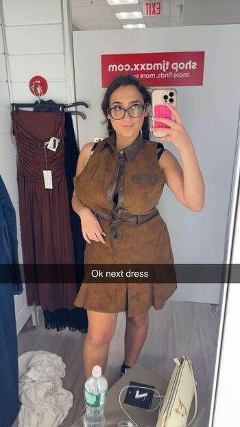 Qveenjulia leaked private photo uncensored HD quality