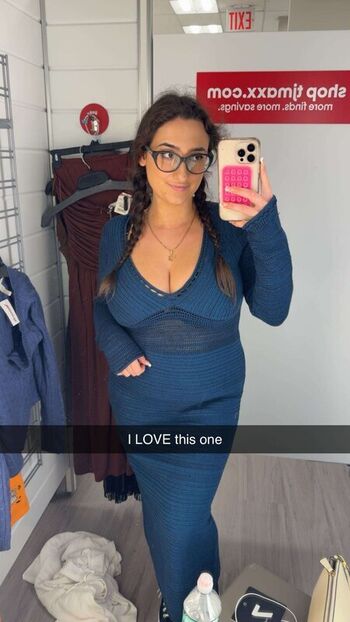 Qveenjulia leaked private photo uncensored HD quality