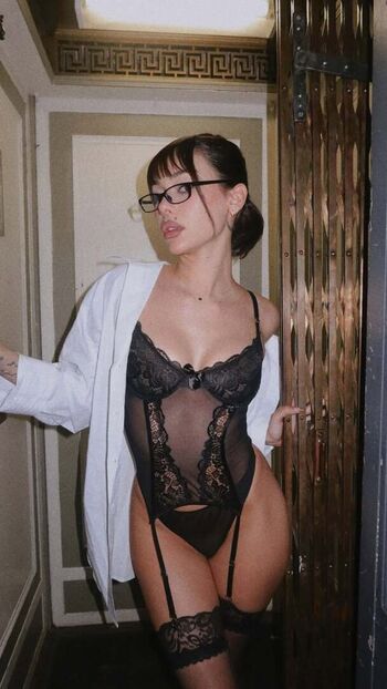 Rosesandrozay leaked private photo uncensored HD quality