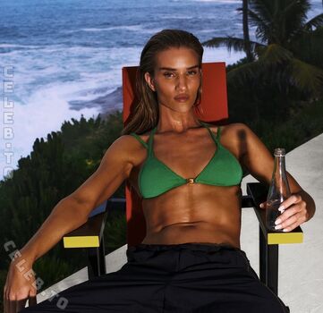 Rosie huntington whiteley  page leaked private photo uncensored HD quality