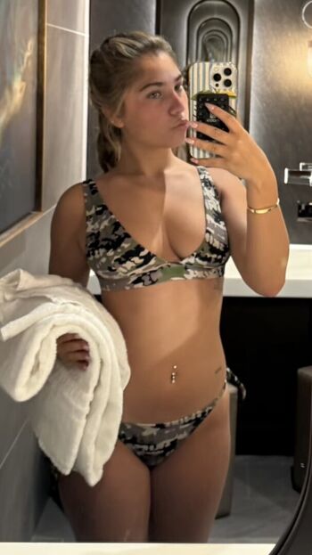Rosie mcclelland page leaked private photo uncensored HD quality