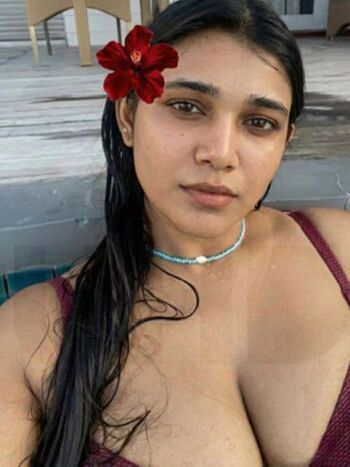 Saadhananaidu page leaked private photo uncensored HD quality