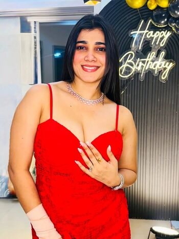 Saadhananaidu leaked private photo uncensored HD quality