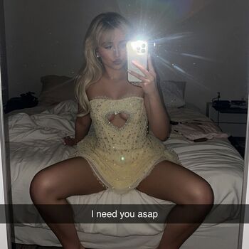 Sabrina carpenter  page leaked private photo uncensored HD quality