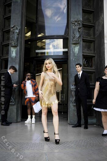 Sabrina carpenter  page leaked private photo uncensored HD quality