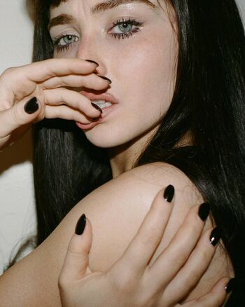 Sabrina carpenter  page leaked private photo uncensored HD quality