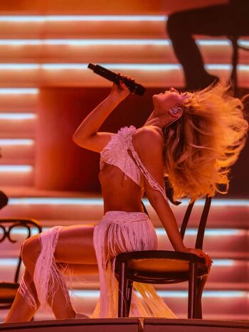 Sabrina carpenter leaked private photo uncensored HD quality