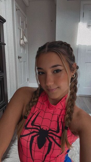 Sabsthesav page leaked private photo uncensored HD quality