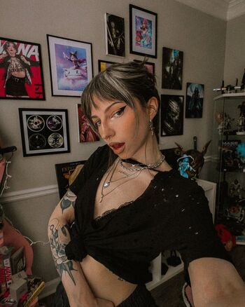 Sailorbeeee page leaked private photo uncensored HD quality