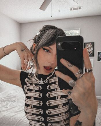 Sailorbeeee page leaked private photo uncensored HD quality