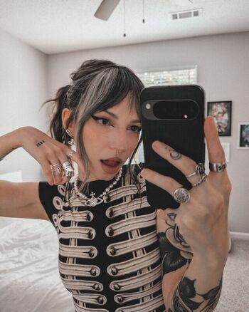 Sailorbeeee page leaked private photo uncensored HD quality