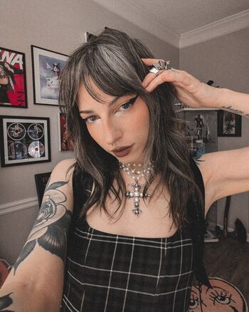 Sailorbeeee page leaked private photo uncensored HD quality