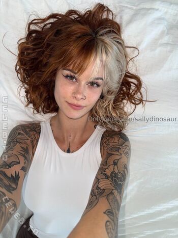 Sallydinosaur  page leaked private photo uncensored HD quality