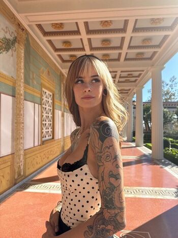 Sallydinosaur leaked private photo uncensored HD quality
