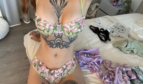 Sallydinosaur leaked private photo uncensored HD quality