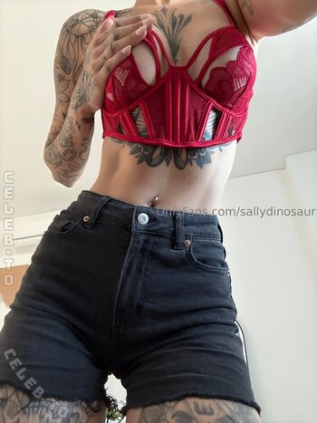 Sallydinosaur  page leaked private photo uncensored HD quality