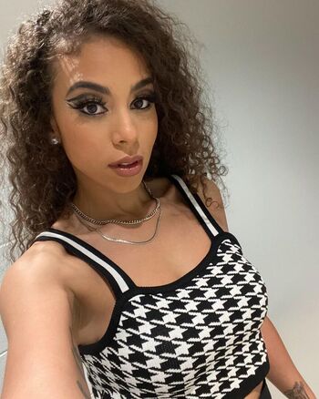 Samantha irvin leaked private photo uncensored HD quality