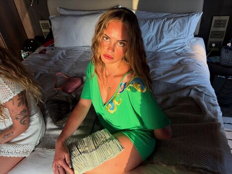 Sarabella harris page leaked private photo uncensored HD quality