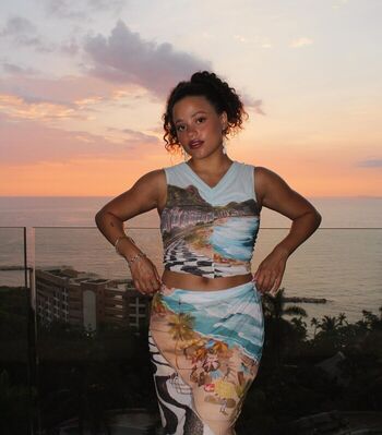 Sarah jeffery leaked private photo uncensored HD quality