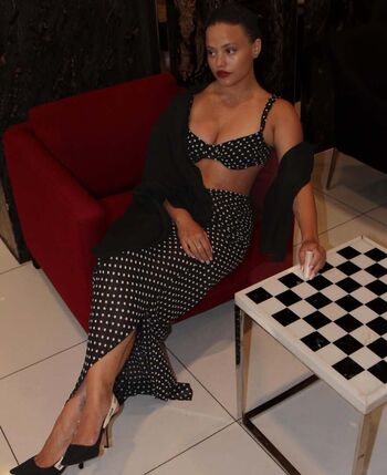 Sarah jeffery leaked private photo uncensored HD quality