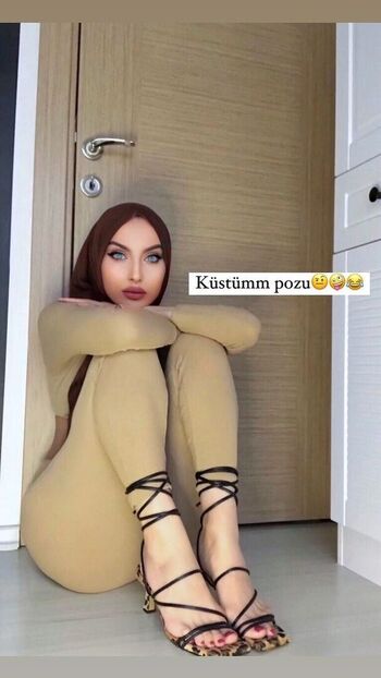 Sariikubraa  page leaked private photo uncensored HD quality