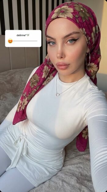 Sariikubraa  page leaked private photo uncensored HD quality