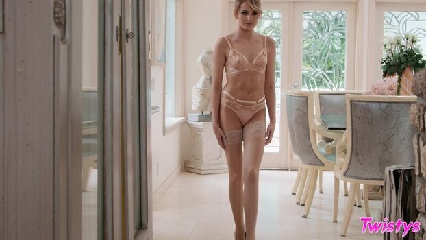 Scarlett sage page leaked private photo uncensored HD quality