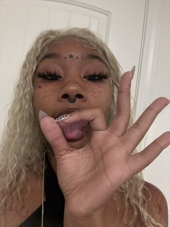 Seenautoo leaked private photo uncensored HD quality